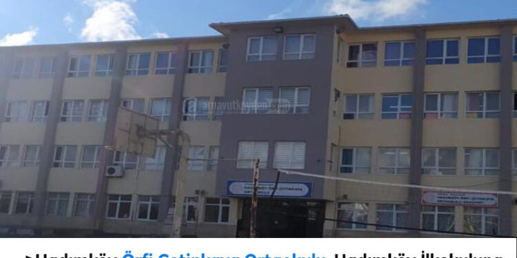 Arnavutköy’de “riskli” durumdaki 4 okul yeniden yapılacak