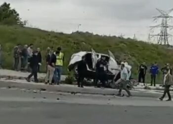 Arnavutköy-Tayakadın yolunda araçların hurdaya döndüğü feci kaza